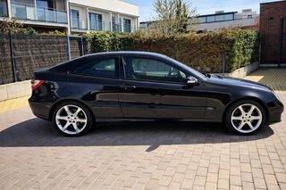 Mercedes-Benz Clase C 2006