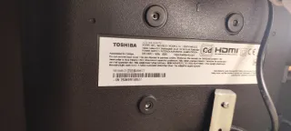 TV Toshiba 32 LCD 7 meses de uso