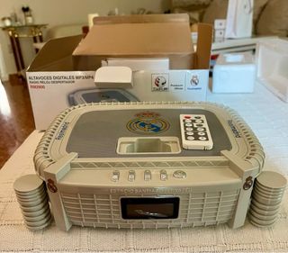 Altavoz Digital Radio Reloj Despertador RM2900