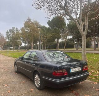 Mercedes-Benz Clase E 2000