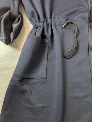 Gabardina Entret. Talla L/XL Negra