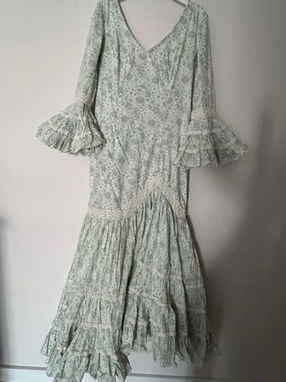 Traje de flamenca canastero verde y blanco