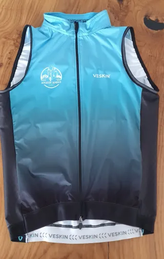 Conjunto Ciclismo Veskin sin usar ,Bomberos.
