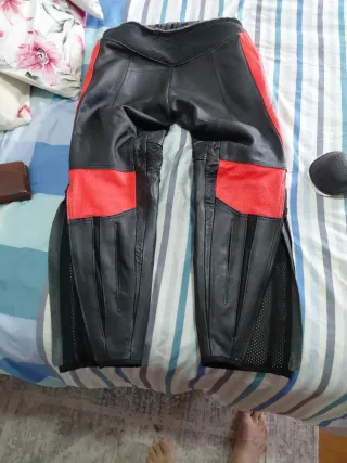 Pantalones Moto Dainese Cuero Negro Rojo