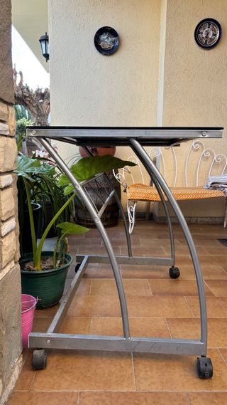 Mesa escritorio cristal y metal