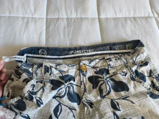 Pantalón pirata estampado floral chico