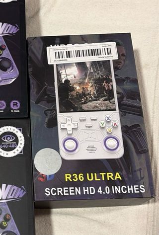 Consola portátil retro R36 Ultra