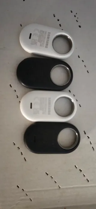 Samsung S24 Ultra 256GB + 4 Smart Tags 2