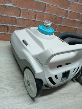 Robot Limpiafondos Intex ZX100