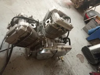 Motor Hyosung Águila 125