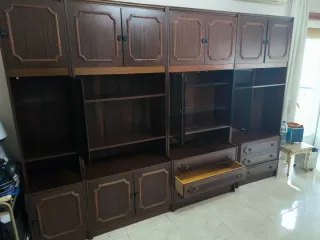 Mueble salón con vitrina madera y cristal