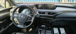 Lexus UX 2019
