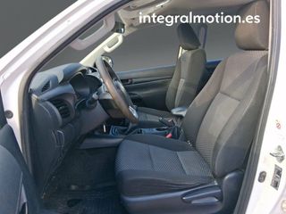 Toyota Hilux 2.4 D-4D Cabina Doble GX