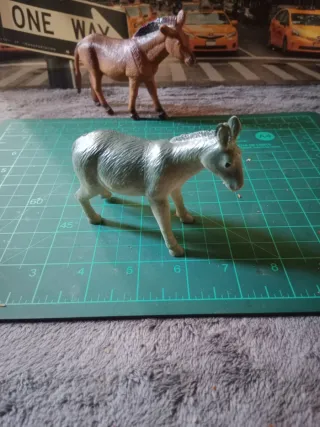 Libro Enciclopedia Animales Granja + 9 Figuras