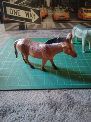 Libro Enciclopedia Animales Granja + 9 Figuras