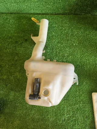 Depósito Limpia Chrysler Grand Voyager V 2.8