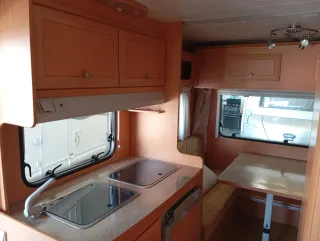 Caravana menos de 750 kg. Marca ACE . Modelo 430DD