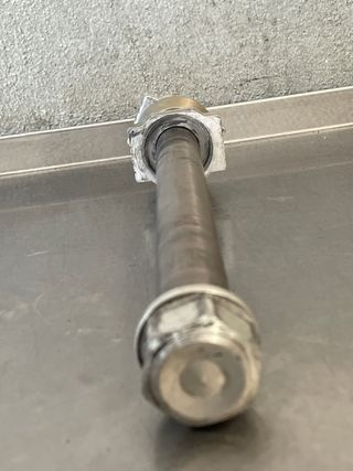 Eje trasero KTM 690 SM 2007