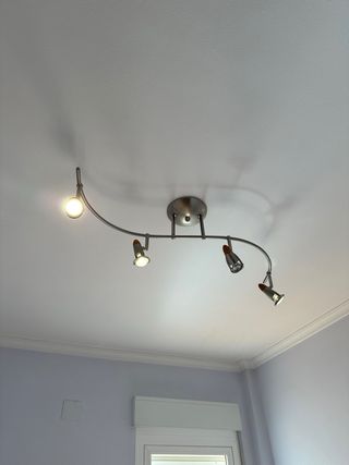 Lámpara de techo plateada