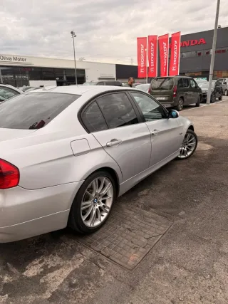 BMW 320 d 2008