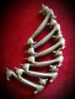 Antiguos reposa cubiertos gato