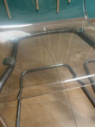 2 Sillas de metacrilato y metal