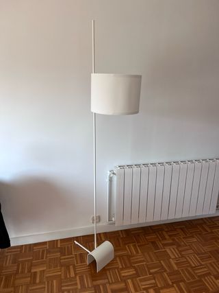 Lámpara de pie modificada