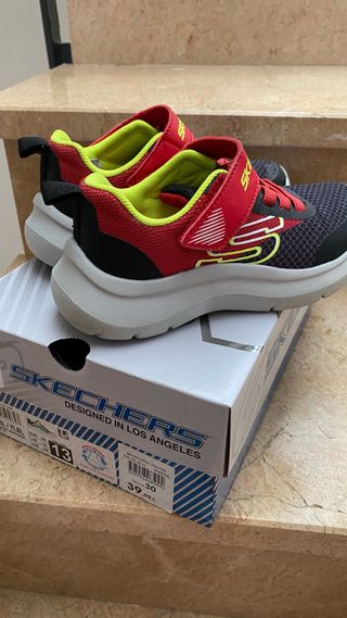 Zapatillas Skechers niño Talla 28