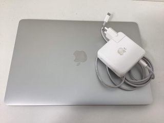 portatil apple apple macbook pro m1 8-core 3.2 13 (2020) (a2338)