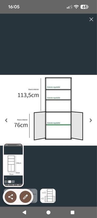 Estantería de madera con puertas