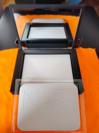 Iluminador en polvo NARS