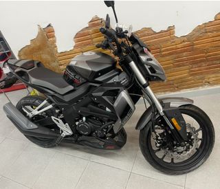 UM Xtreet RS 125 Naked Moto