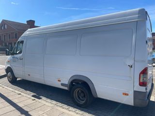 Mercedes-Benz Sprinter416