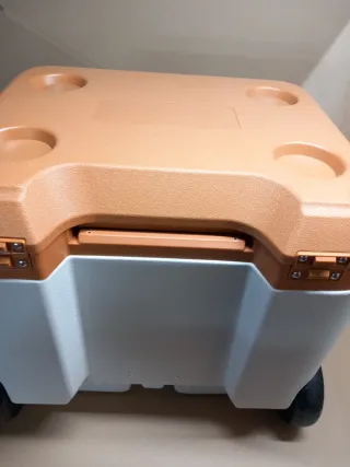 Nevera Portátil Marrón 52L