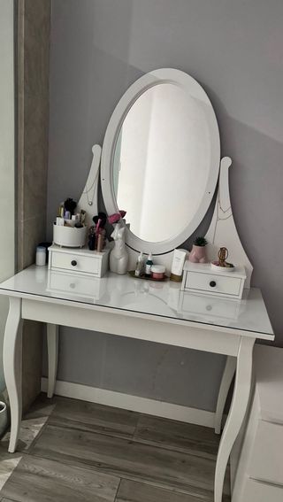 Tocador blanco con espejo Ikea