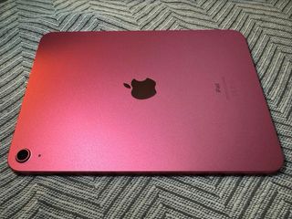 iPad 10ª Gen 64GB + teclado inalámbrico