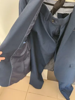 Traje azul Talla M Americana / 44 Pantalón