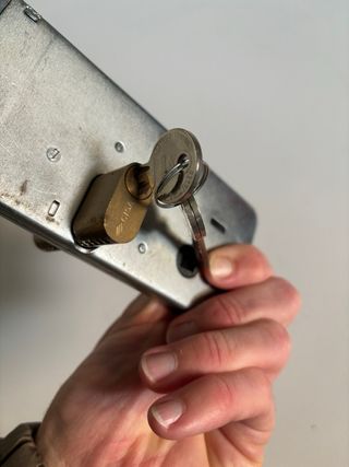 Serratura F20 E60 + Cilindro