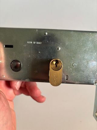 Serratura F20 E60 + Cilindro