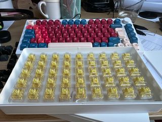 Akko V3 Cream Yellow Pro Switches (83 uds)