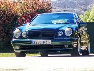 Mercedes-Benz Clase E W210 E50 AMG