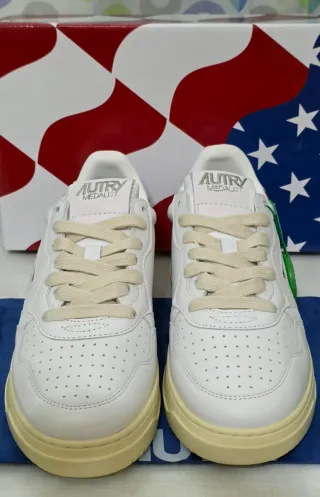 Autry Medalist Sneakers Bianche Beige