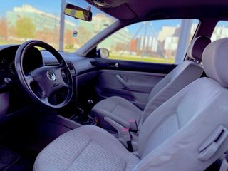 Volkswagen Golf 1.6 Gasolina Pegatina B✅