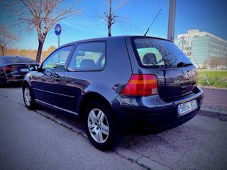 Volkswagen Golf 1.6 Gasolina Pegatina B✅