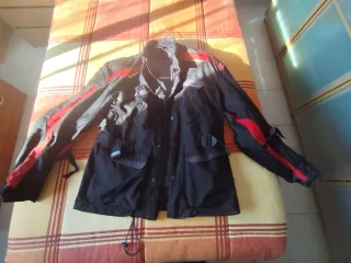 Chaqueta Moto Clover Negra Roja