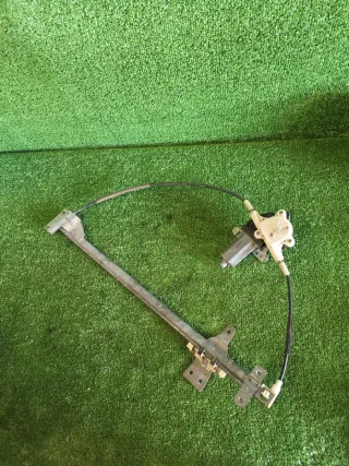 Elevalunas Delantero Der. Mercedes Vito 638