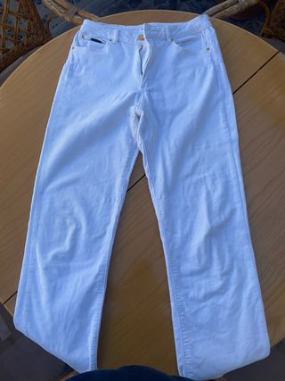 Pantalón blanco pana