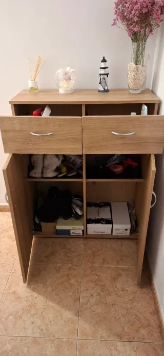 Moble de rebedor de fusta