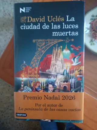 La ciudad de las luces muertas