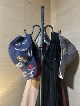 Perchero y paragüero